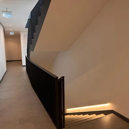 Cadordzina Free Parking Old Town *