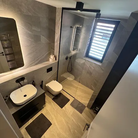 Cadordzina Free Parking Old Town Appartamento